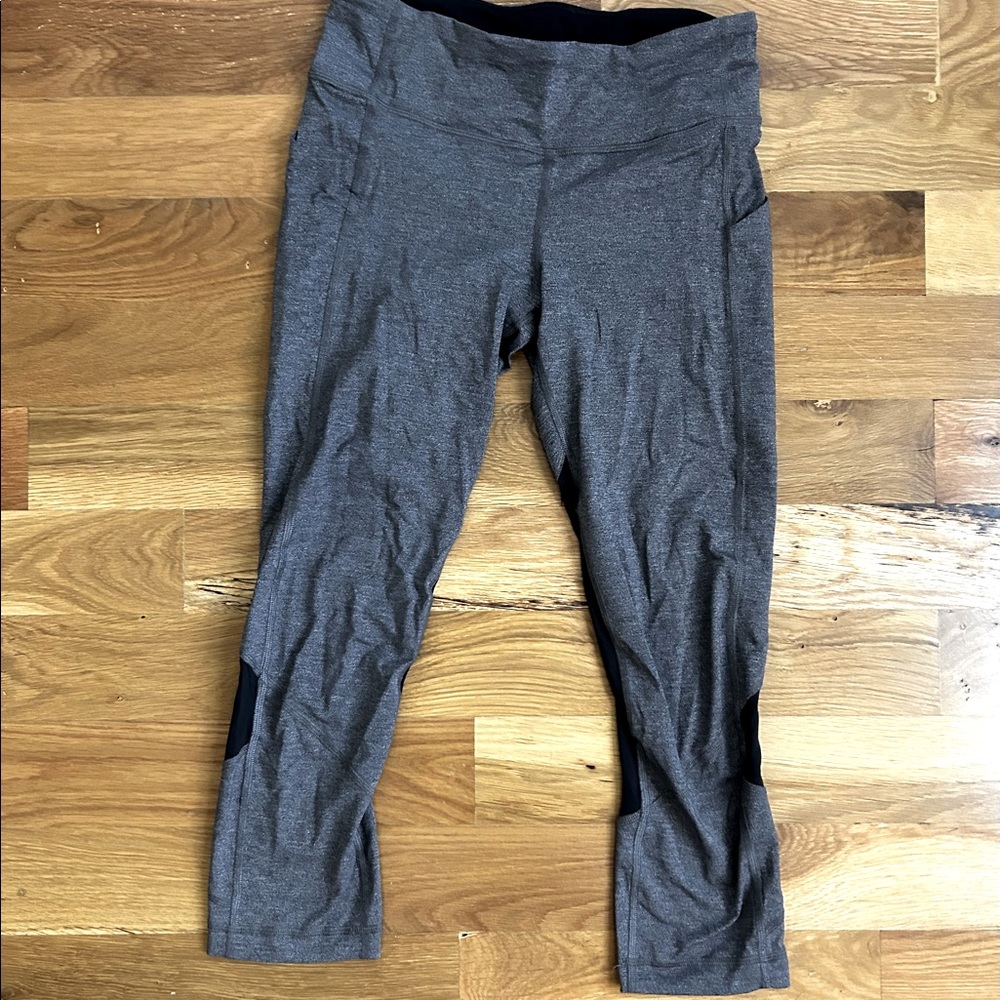 LuluLemon Capri Pants